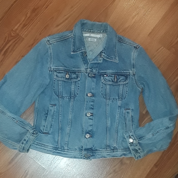 Tommy Hilfiger Jackets & Blazers - 💋Tommy Hilfiger Jean denim jacket